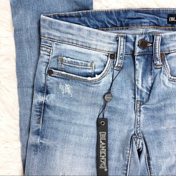 NWT BLANKNYC Ruffle Crop Festival Jean Flared & Wide Leg Denim Cropped Denim  24 - Picture 11 of 15